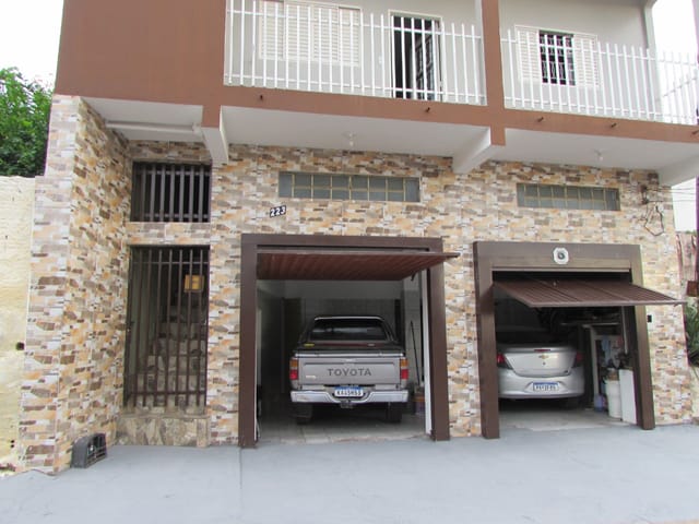 Foto do Sobrado - Sobrado à venda de 280m², 3 suítes, sala comercial em baixo, semimobiliado - Jardim Leblon, Cuiabá, MT | Verticali Imóveis
