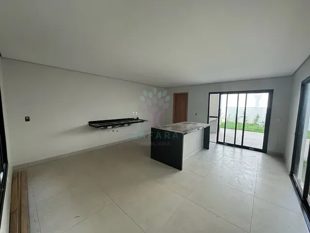 Sobrado com 202m² 3 quartos e 4 banheiros, à venda, no bairro Vila do Polonês em Campo Grande
