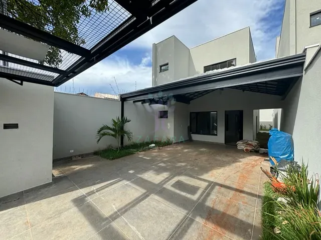 Sobrado com 202m² 3 quartos e 4 banheiros, à venda, no bairro Vila do Polonês em Campo Grande