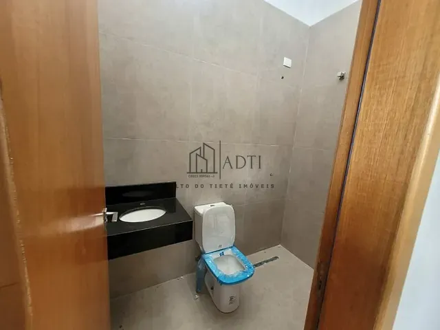 Sobrado com 320m² 3 quartos e 3 banheiros, à venda, no bairro Residencial Veneza I em Mogi das Cruzes