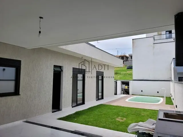 Sobrado com 320m² 3 quartos e 3 banheiros, à venda, no bairro Residencial Veneza I em Mogi das Cruzes