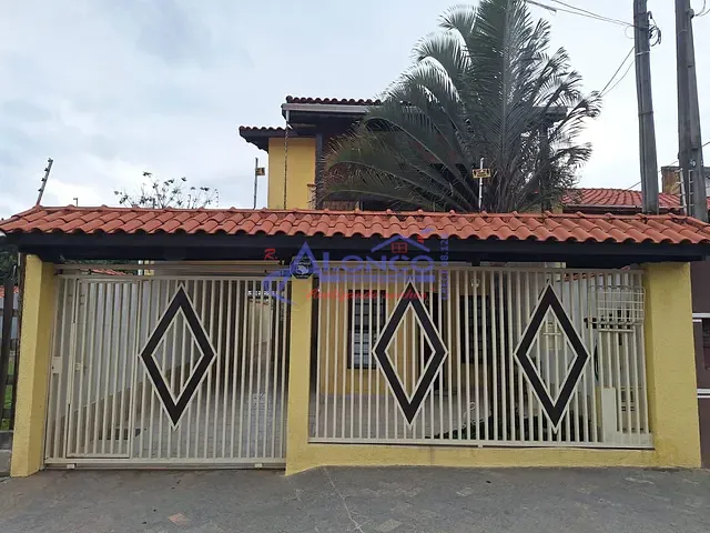 Sobrado com 188m² 3 quartos e 2 banheiros, à venda, no bairro Jardim das Indústrias em Jacareí