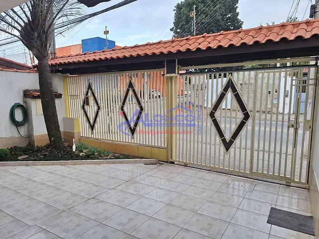 Sobrado com 188m² 3 quartos e 2 banheiros, à venda, no bairro Jardim das Indústrias em Jacareí