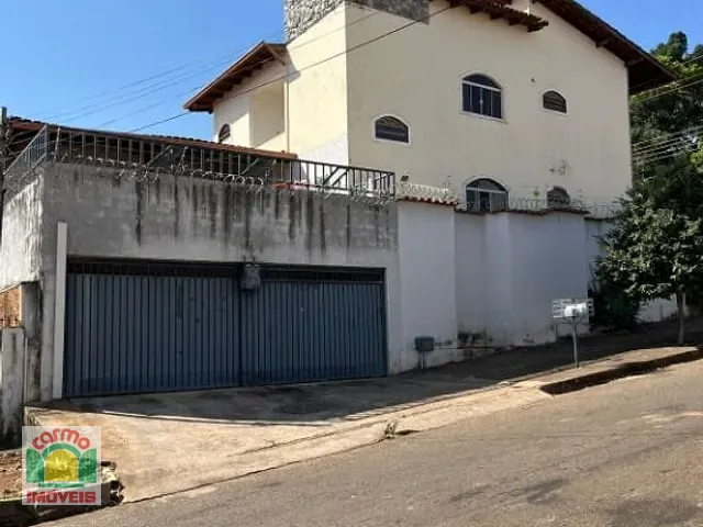 Sobrado com 200m² 3 quartos e 3 banheiros, à venda, no bairro Vila Goiás em Anápolis