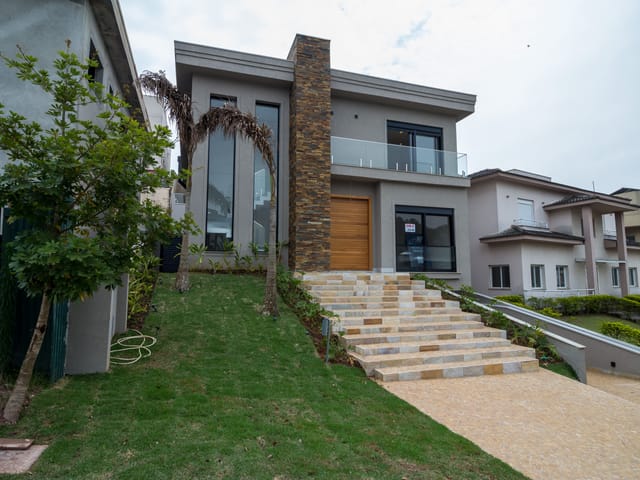 Sobrado com 418m² 4 quartos e 6 banheiros, à venda, no bairro Tamboré em Santana de Parnaíba