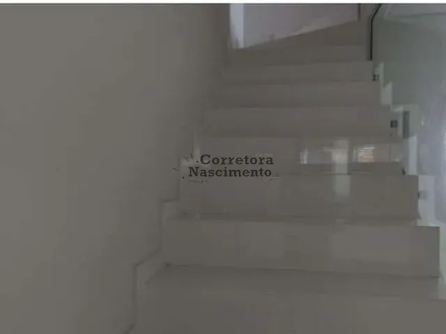 Sobrado com 175m² 3 quartos e 3 banheiros, à venda, no bairro Loteamento Villa Branca em Jacareí
