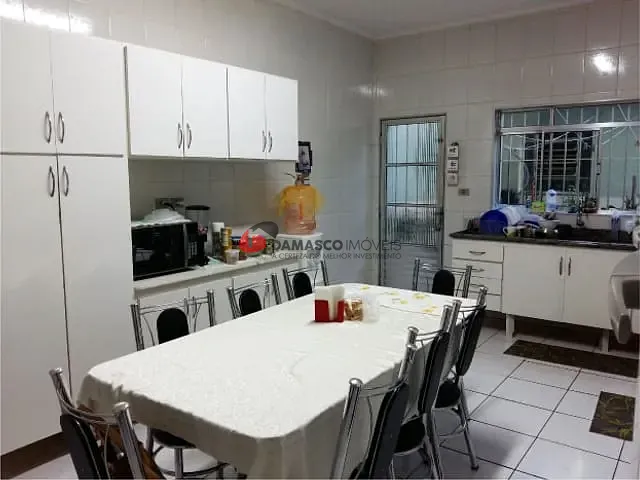 Sobrado com 250m² 3 quartos e 2 banheiros, à venda, no bairro Santa Maria em São Caetano do Sul