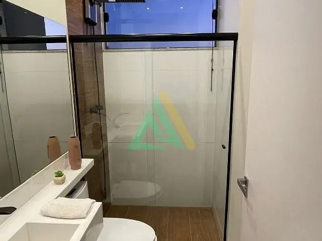 Sobrado com 200m², à venda, no bairro Jardim Santa Mônica III em Mogi Guaçu