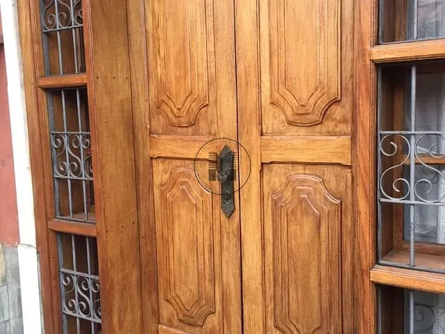 Sobrado 4 quartos e 3 banheiros, à venda, no bairro Centro em Guaratinguetá