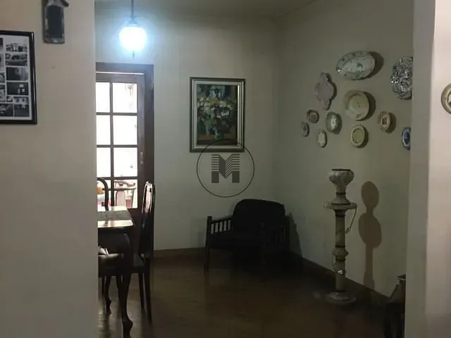 Sobrado 4 quartos e 3 banheiros, à venda, no bairro Centro em Guaratinguetá