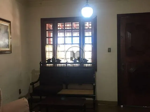 Sobrado 4 quartos e 3 banheiros, à venda, no bairro Centro em Guaratinguetá