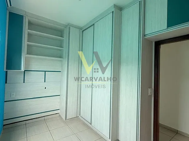 Sobrado com 450m² 5 quartos e 3 banheiros, à venda, no bairro Jaiara em Anápolis
