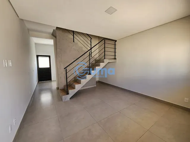 Sobrado 2 quartos e 1 banheiro, à venda, no bairro Jardins em Bragança Paulista