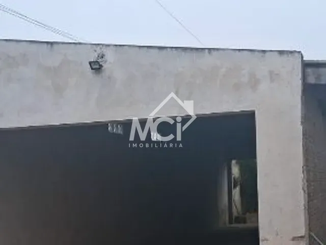 Sobrado com 200m² 3 quartos e 1 banheiro, à venda, no bairro Barragem em Pelotas