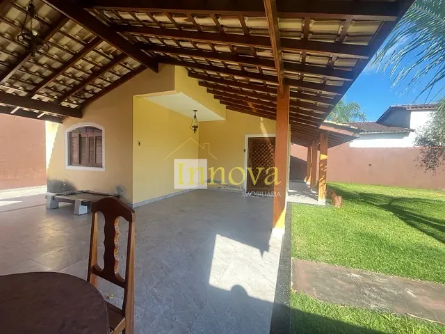 Sobrado com 380m² 3 quartos e 2 banheiros, à venda, no bairro Pontal de Santa Marina em Caraguatatuba