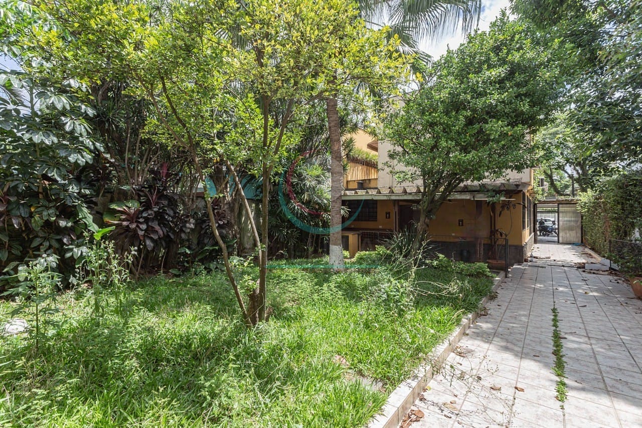 Sobrado à venda e aluguel com 2 quartos, 237m² - Foto 45