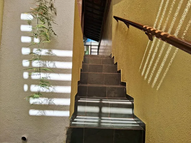 Sobrado com 295m² 3 quartos e 2 banheiros, à venda, no bairro Jardim Itália em Jundiaí