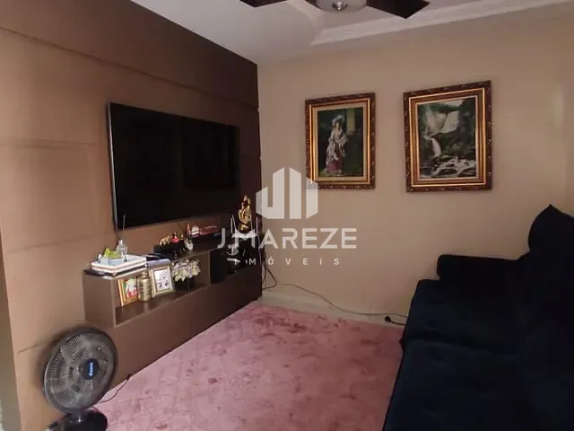 Sobrado com 130m² 3 quartos e 2 banheiros, à venda, no bairro Vila São Paulo em Apucarana