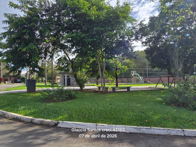 Sobrado com 437m² 3 quartos e 3 banheiros, à venda, no bairro Loteamento Portal do Sol II em Goiânia