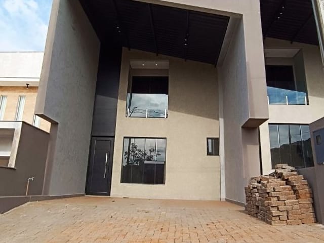 Sobrado com 126m² 3 quartos e 2 banheiros, à venda, no bairro Residencial Morada das Flores em Cambé