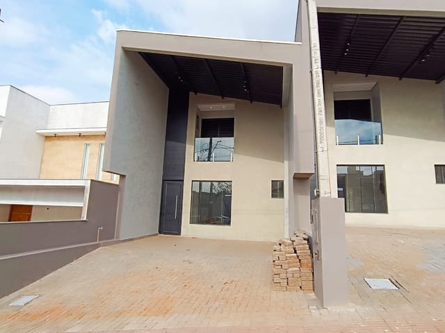 Sobrado com 126m² 3 quartos e 2 banheiros, à venda, no bairro Residencial Morada das Flores em Cambé