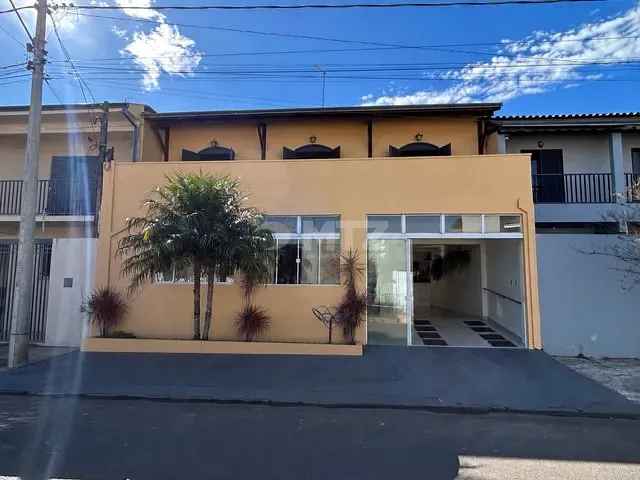 Sobrado com 275m² 3 quartos e 4 banheiros, à venda, no bairro Jardim Paraíso em Botucatu