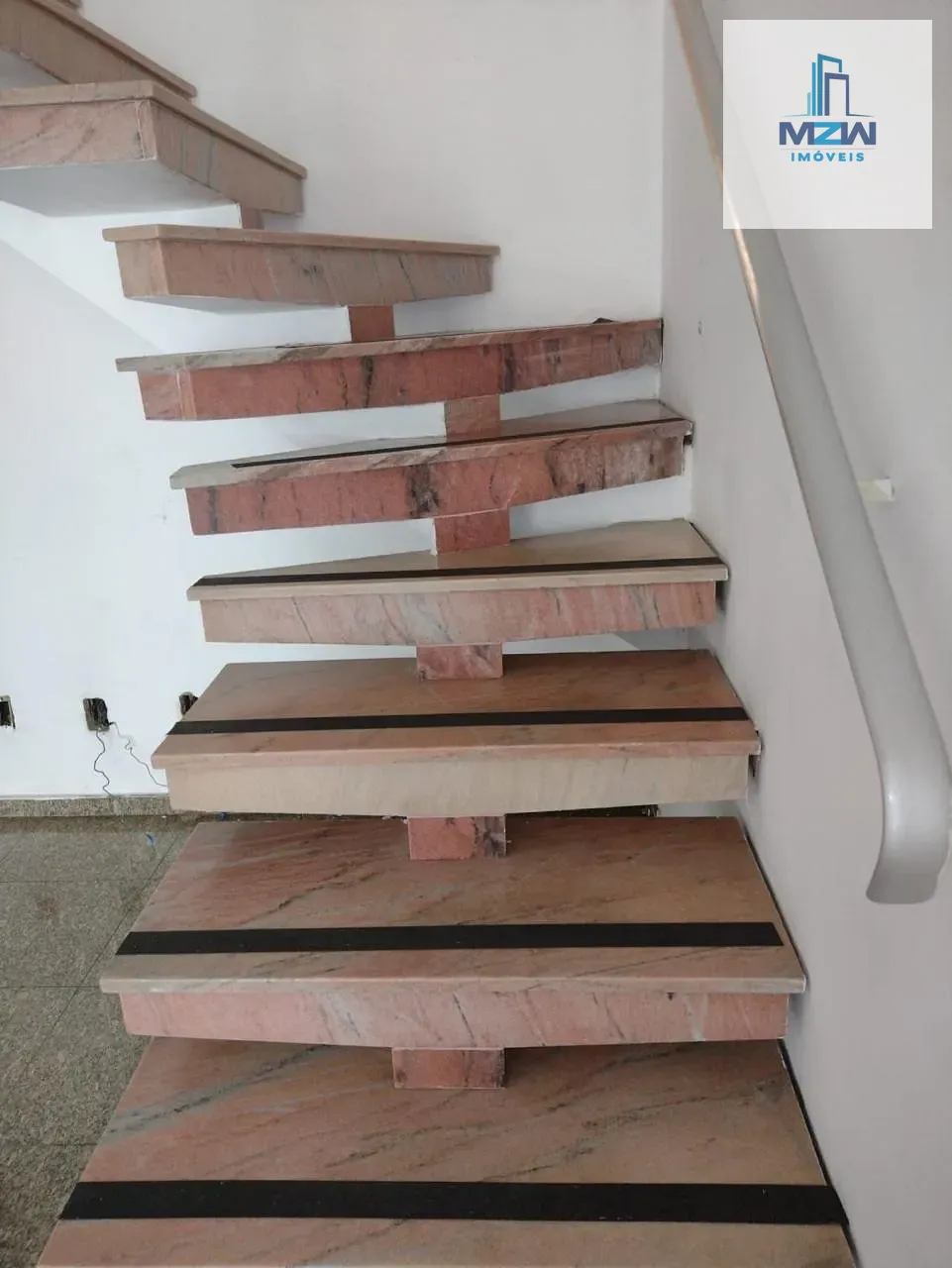 Sobrado, 3 quartos, 250 m² - Foto 8
