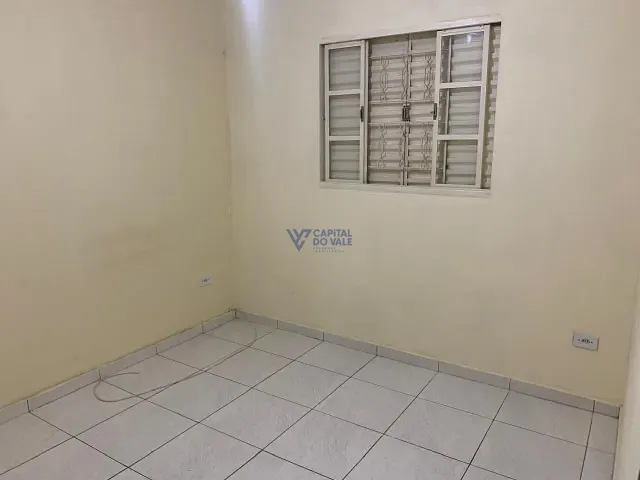 Sobrado com 125m² 3 quartos e 1 banheiro, à venda, no bairro Jardim Vale do Sol em São José dos Campos