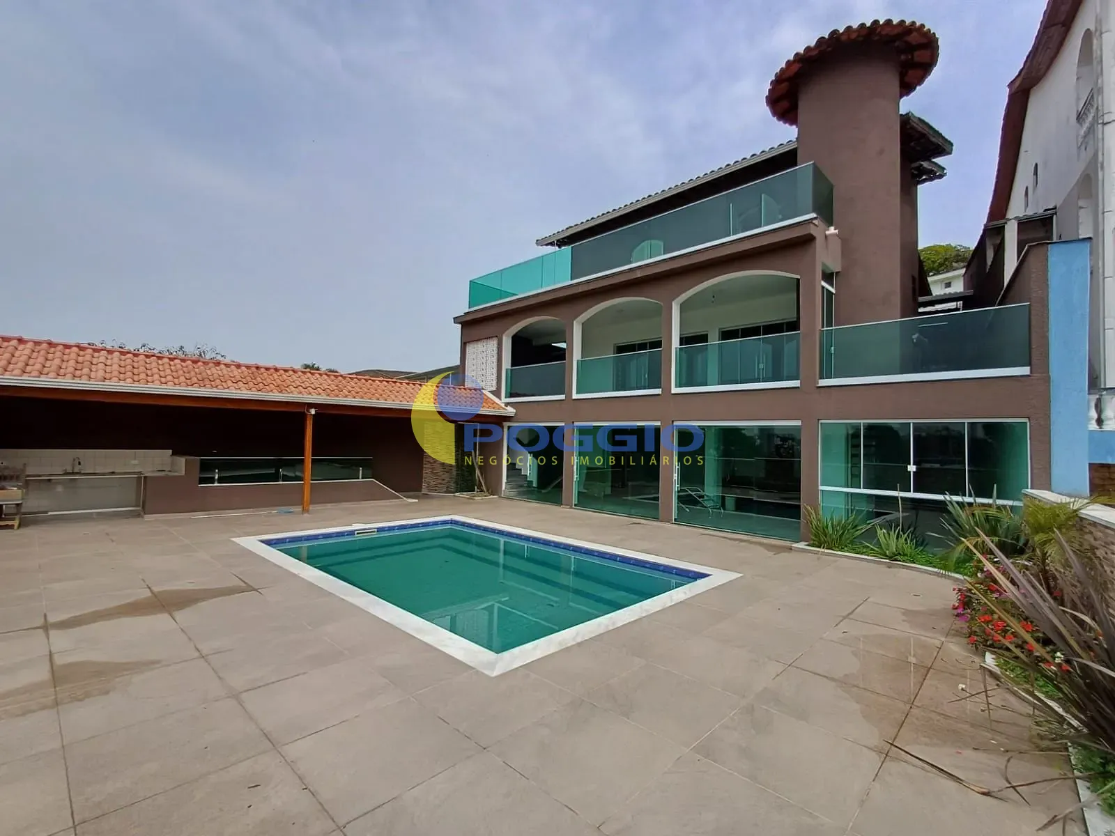 Sobrado, 4 quartos, 370 m² - Foto 1