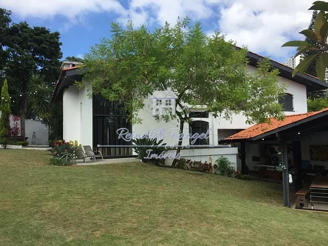 Sobrado com 890m² 4 quartos e 7 banheiros, à venda, no bairro Jardim Marajoara em São Paulo