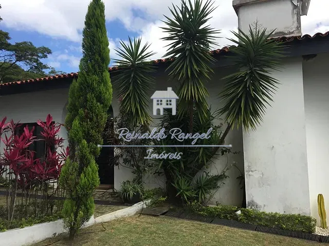 Sobrado com 890m² 4 quartos e 7 banheiros, à venda, no bairro Jardim Marajoara em São Paulo