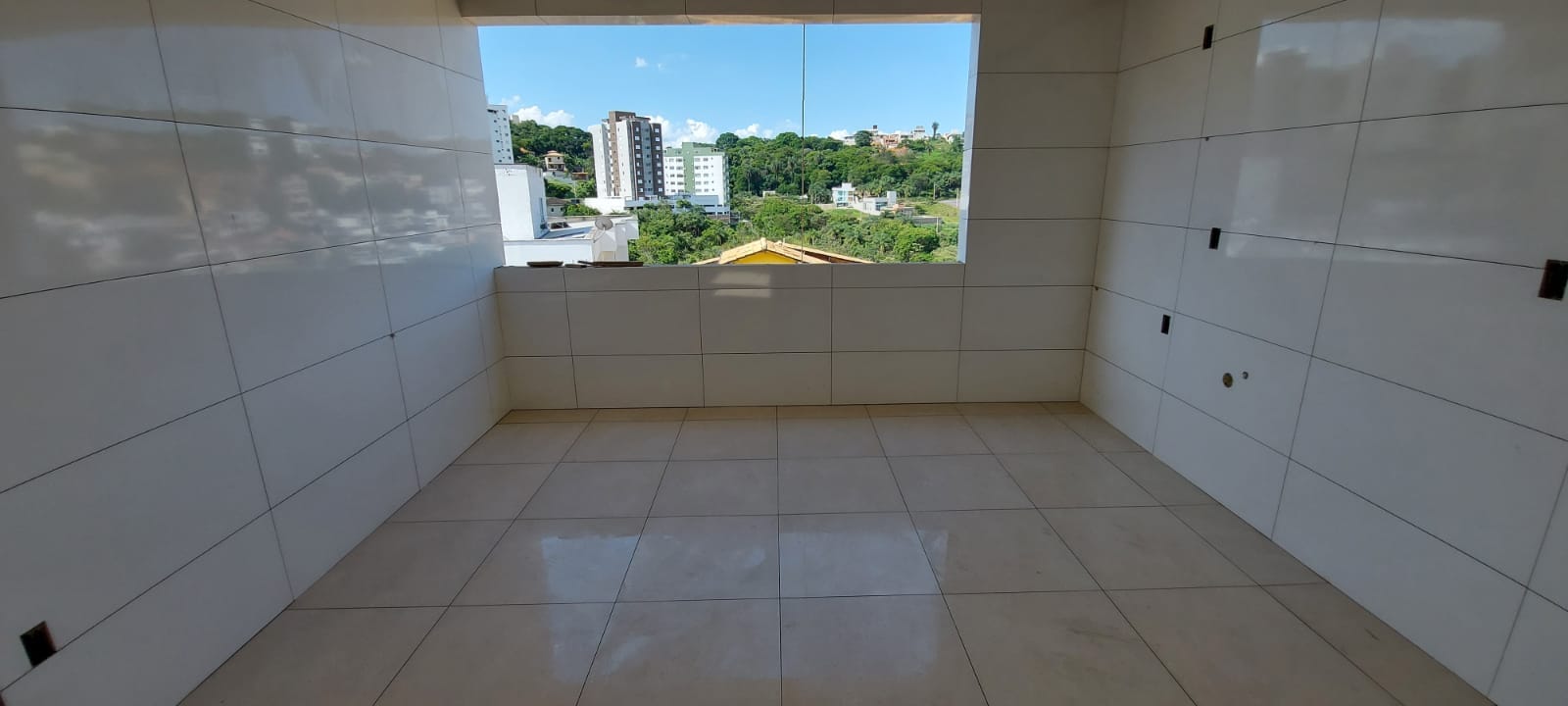 Casa geminada 3 quartos à venda no Cabral, Contagem com 2 vagas de garagem. Pagamento facilitado durante a obra. miniatura 3