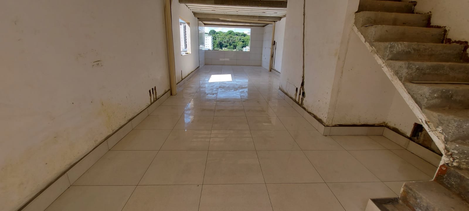 Casa geminada 3 quartos à venda no Cabral, Contagem com 2 vagas de garagem. Pagamento facilitado durante a obra. miniatura 2