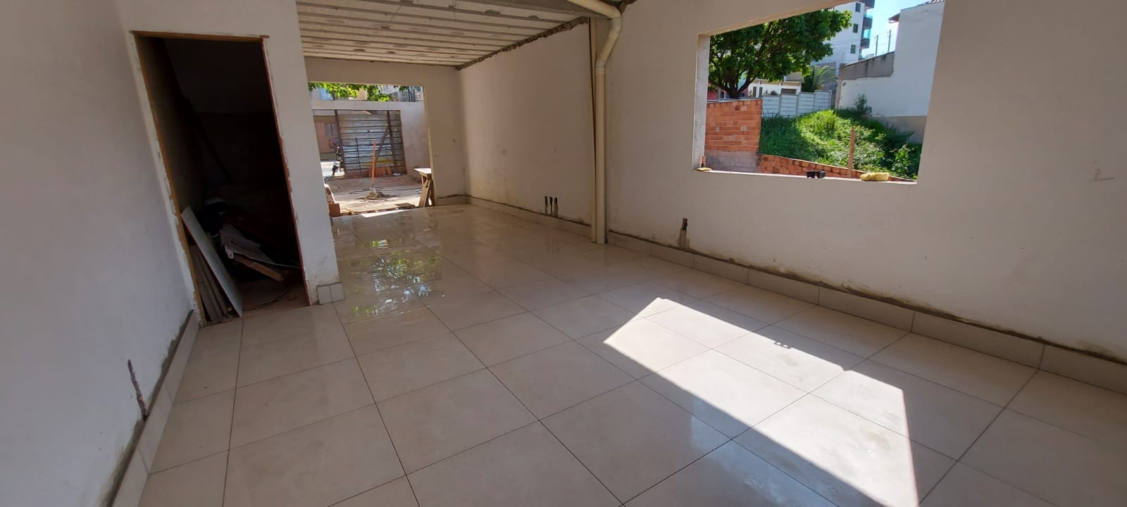 Casa geminada 3 quartos à venda no Cabral, Contagem com 2 vagas de garagem. Pagamento facilitado durante a obra. miniatura 4