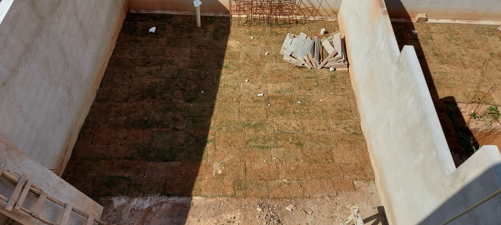 Casa geminada 3 quartos à venda no Cabral, Contagem com 2 vagas de garagem. Pagamento facilitado durante a obra. miniatura 15