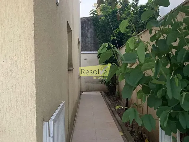 Sobrado com 260m² 4 quartos e 1 banheiro, à venda, no bairro Jardim São Caetano em São Caetano do Sul