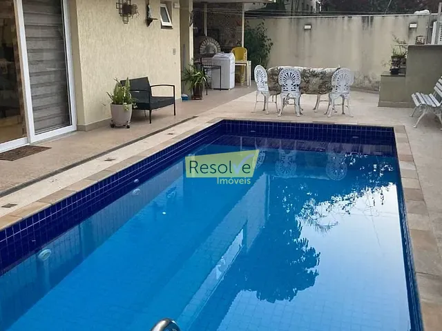 Sobrado com 260m² 4 quartos e 1 banheiro, à venda, no bairro Jardim São Caetano em São Caetano do Sul