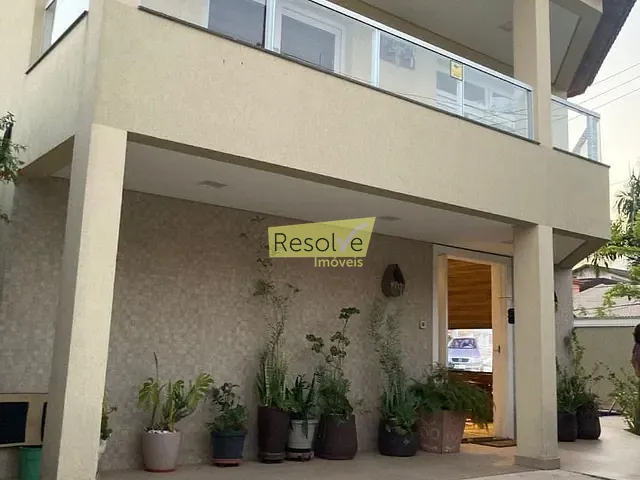 Sobrado com 260m² 4 quartos e 1 banheiro, à venda, no bairro Jardim São Caetano em São Caetano do Sul
