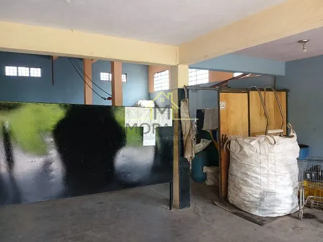 Casa com 200m² 2 quartos e 3 banheiros, à venda, no bairro Jardim América I em Guaxupé