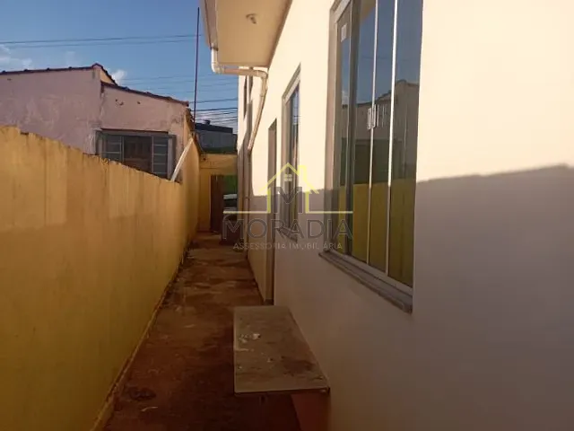 Casa com 200m² 2 quartos e 3 banheiros, à venda, no bairro Jardim América I em Guaxupé
