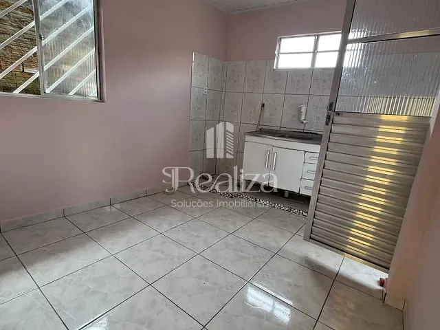 Sobrado com 300m² 5 quartos e 2 banheiros, à venda, no bairro Conquista em Ilhéus