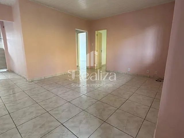 Sobrado com 300m² 5 quartos e 2 banheiros, à venda, no bairro Conquista em Ilhéus