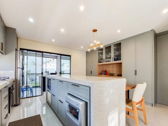 Foto do Casa - Sobrado à venda Condomínio Parque Tauá, 199m² uteis, 3 quartos sendo 1 suíte, 4 vagas - Jardim Morumbi - Londrina, PR | Taive