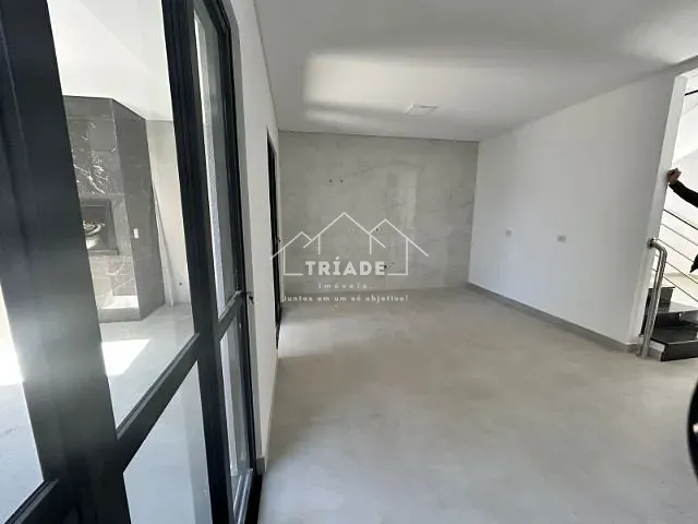 Sobrado com 180m² 3 quartos e 4 banheiros, à venda, no bairro Fazenda Velha em Araucária