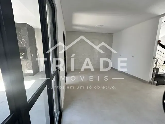 Sobrado com 180m² 3 quartos e 4 banheiros, à venda, no bairro Fazenda Velha em Araucária
