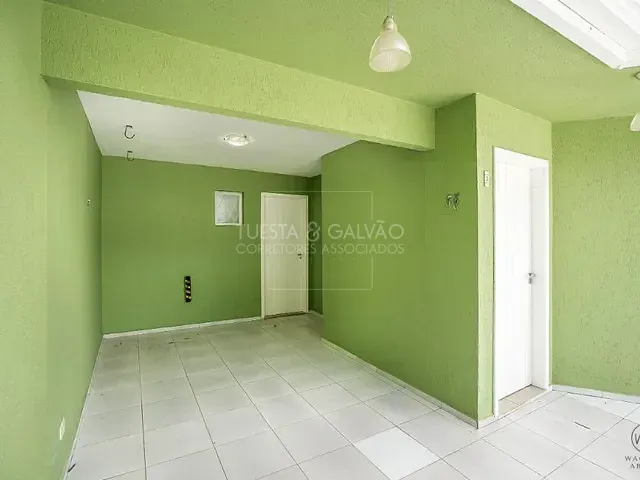 Sobrado com 169m² 3 quartos e 3 banheiros, à venda, no bairro Água Verde em Curitiba