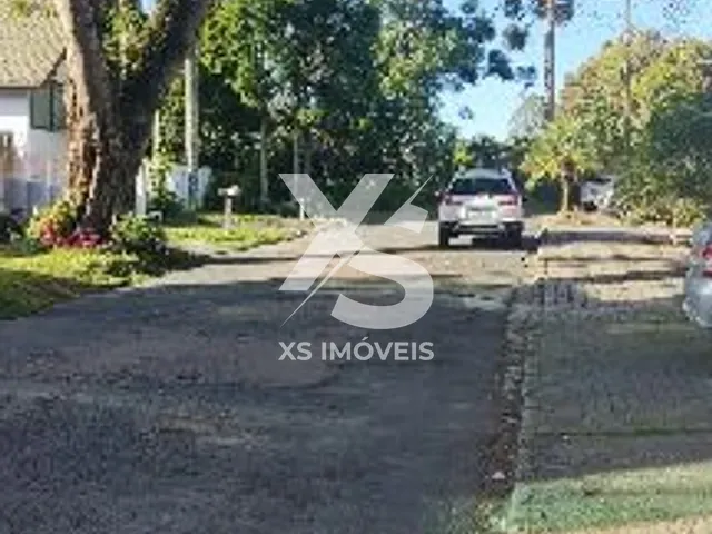 Sobrado 3 quartos e 4 banheiros, à venda ou para alugar, no bairro Bacacheri em Curitiba