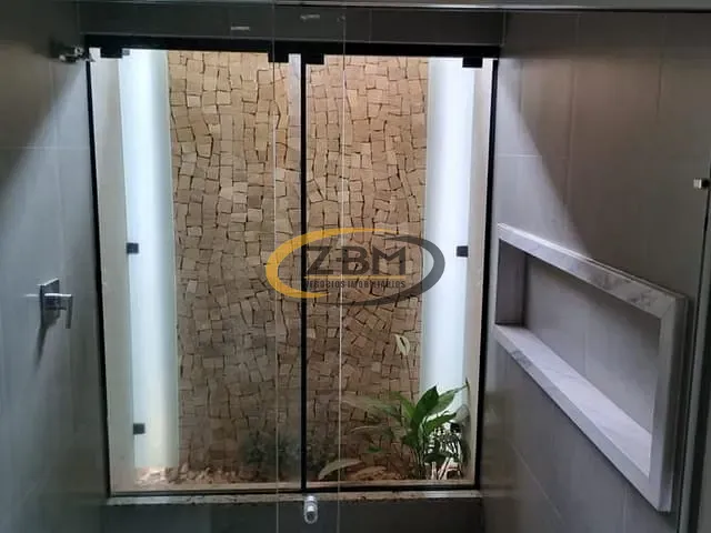 Casa com 501m² 4 quartos e 6 banheiros, à venda, no bairro Esperança em Londrina