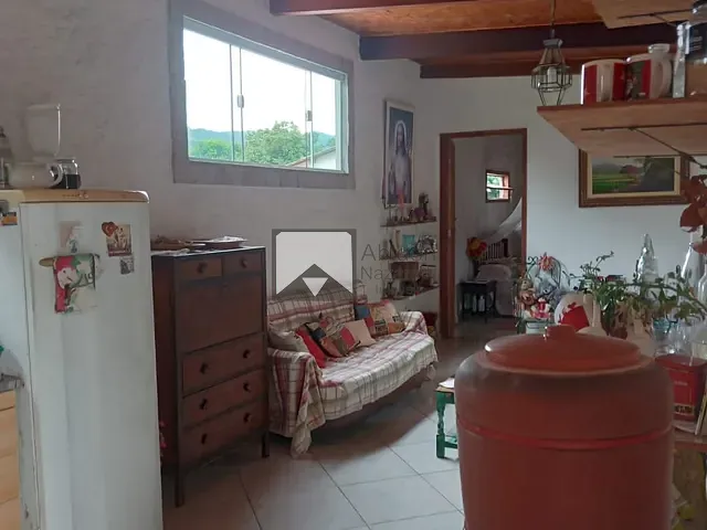 Sobrado com 80m² 2 quartos e 1 banheiro, para alugar, no bairro Maravista em Niterói