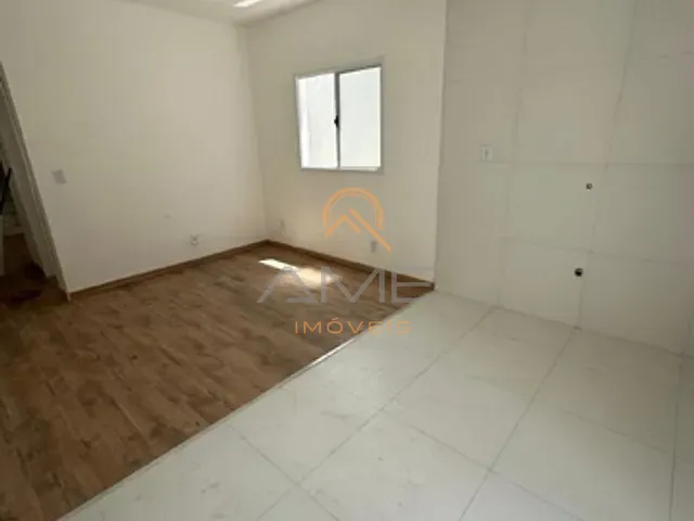 Sobrado com 132m² 3 quartos e 2 banheiros, à venda, no bairro Fragata em Pelotas